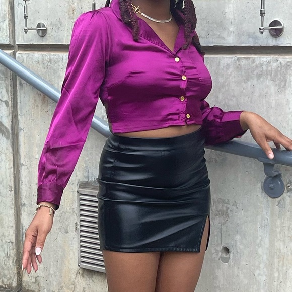 WOMENS FUCHSIA LONG SLEEVE BLOUSE W/ BACK TIE LIKE NEW SIZE SMALL - Picture 8 of 9